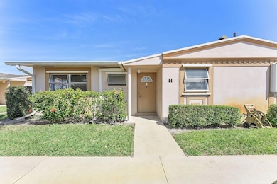 2523 Dudley Dr W unit H, West Palm Beach, FL 33415 - photo 4