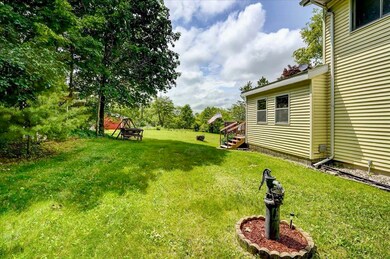 N8855 County Road E, Brooklyn, WI 53521 - photo 4