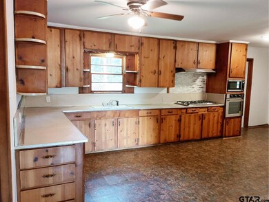 713 Richards St, Kilgore, TX 75662 - photo 4