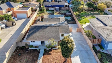 875 La Mirada Ave, Encinitas, CA 92024 - photo 4