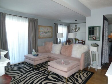 36 Meadow Pond Dr unit J, Leominster, MA 01453 - photo 2