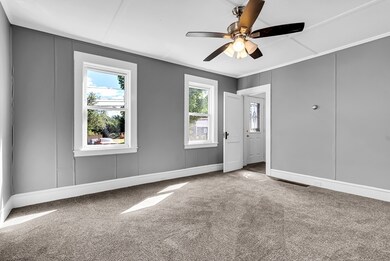 8 Beech St, Bellingham, MA 02019 - photo 4