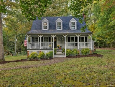 Picturesque setting and smartly updated 4800 Overl