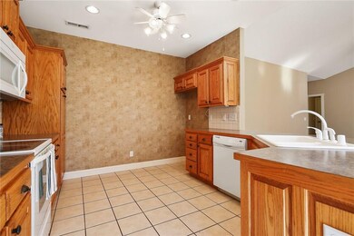 1802 Mustang St, Bentonville, AR 72712 - photo 4