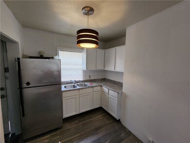 1153 58th St, Des Moines, IA 50311 - photo 6