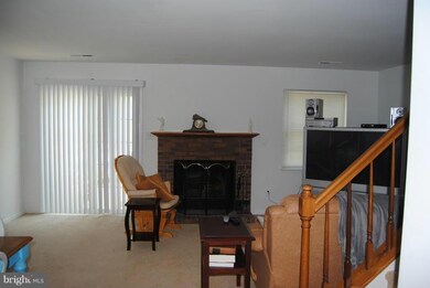 11185 Elwyn Ct, Fredericksburg, VA 22407 - photo 2