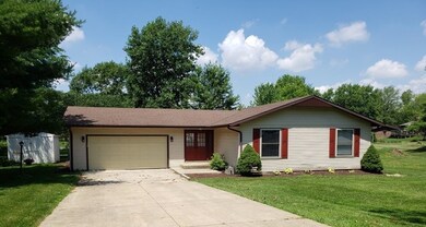206 Lakewood Dr, Camargo, IL 61919 - photo 7