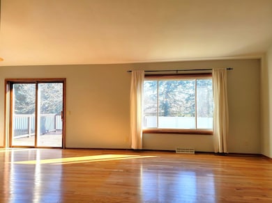 1823 Wallinford Dr, Sun Prairie, WI 53590 - photo 7