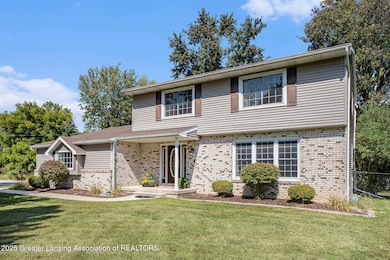 6626 Halloway Ln, Lansing, MI 48917 - photo 2