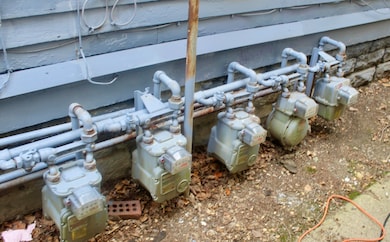 332 W 9th St, Anderson, IN 46016 - photo 5