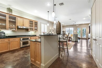 Generous cabint and counter space in this 15 X 15