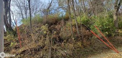 2211 Rebecca St, Sioux City, IA 51103 - photo 2