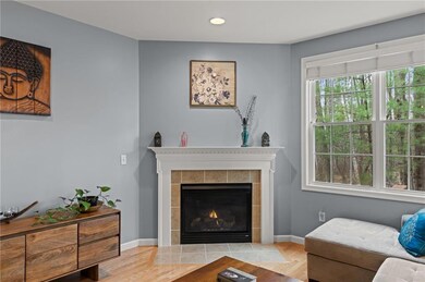 20 Daffodil Ct, South Grafton, MA 01560 - photo 6