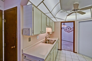 13857 N Thunderbird Blvd, Sun City, AZ 85351 - photo 3