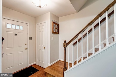 7958 Hidden Bridge Dr, Springfield, VA 22153 - photo 5