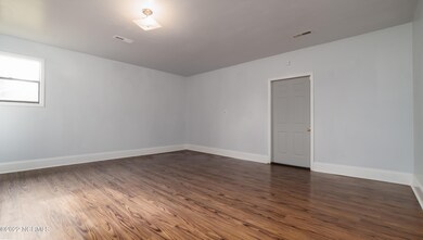 516 E Springhill Terrace, Jacksonville, NC 28546 - photo 3