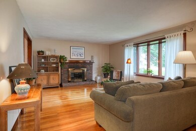 14 Walnut Rd, Holliston, MA 01746 - photo 3