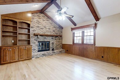 1301 Scott Rd, Papillion, NE 68046 - photo 3