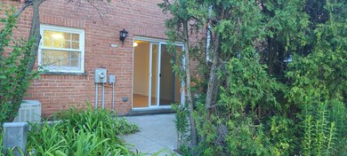 2138 Rugen Rd unit A, Glenview, IL 60026 - photo 2