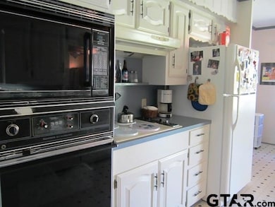 527 527 Whittle, Tyler, TX 75701 - photo 5