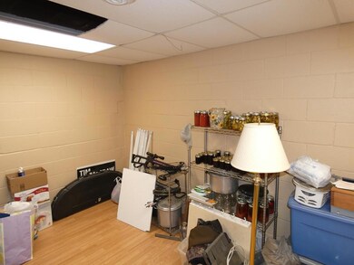 7810 Reynoldsburg Rd, Springville, TN 38256 - photo 6