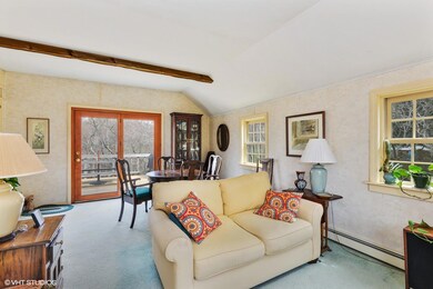 05_40GovernorPrenceRoad_10002_LivingRoom