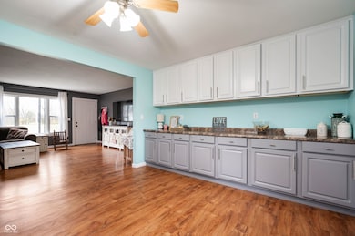 840 S Broadway St, Pendleton, IN 46064 - photo 6