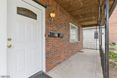 200 Montgomery St, Bloomfield, NJ 07003 - photo 2