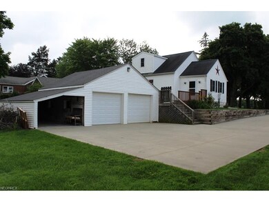great outdoor features like a 2 car garage, extra 