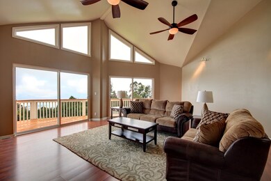 Enjoy maximum ocean, lanai, South shore, West Maui