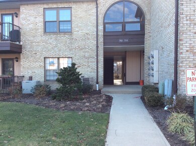 913 Wellington Place unit 913, Matawan, NJ 07747 - photo 4