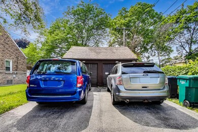 602 W Atlantic Ave, Waukegan, IL 60085 - photo 4