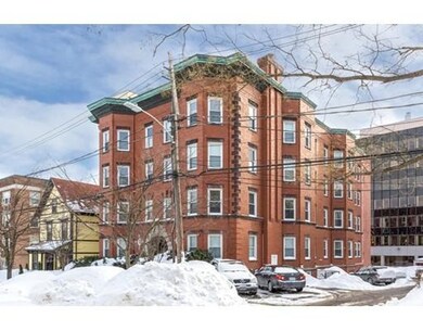 18 Centre St unit 305, Cambridge, MA 02139 - photo 2