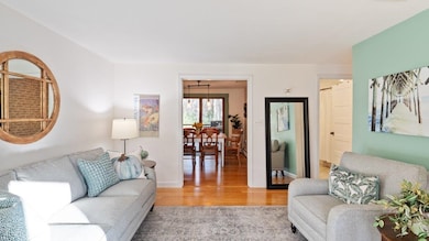 10 Judy Dr, Londonderry, NH 03053 - photo 5