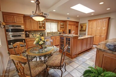 NEWLY REMODELED KITCHEN