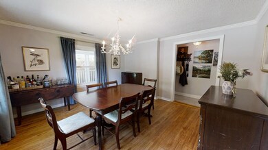 Dining Wide