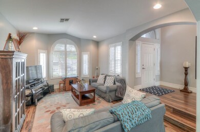 Living Room (4)-FULL