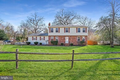 411 Hillsmere Dr, Annapolis, MD 21403 - photo 2