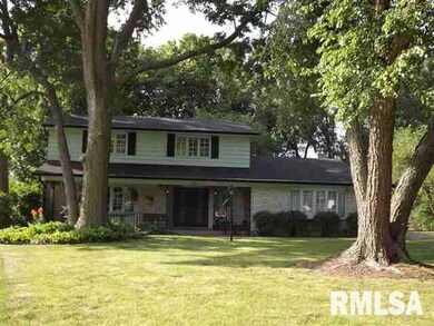 12 Oakbrook Place, Bettendorf, IA 52722 - photo 2