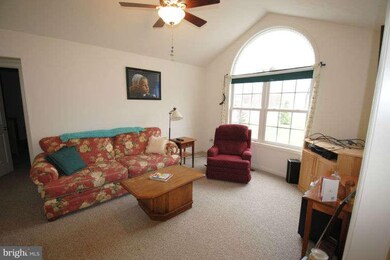 35 Elisha Ct, Bunker Hill, WV 25413 - photo 2