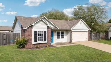8916 S 260th East Ave, Broken Arrow, OK 74014 - photo 2