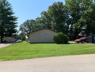1760 W Liberty St, Farmington, MO 63640 - photo 3