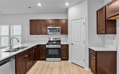 535 Raspberry Hill Dr, Winston-Salem, NC 27106 - photo 5