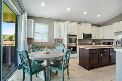 Beautiful, functional kitchen and nook..