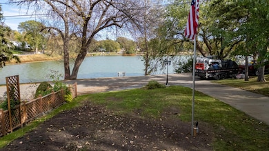 814 N Union Ave, Fergus Falls, MN 56537 - photo 7