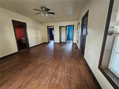 514 W Macon St, Carthage, MO 64836 - photo 2