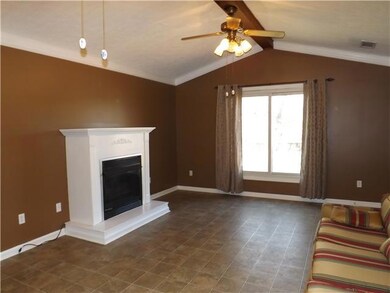 165 Mortons Lake Rd, Manchester, TN 37355 - photo 4