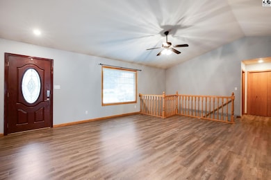 611 E 41st Ave, Hutchinson, KS 67502 - photo 3