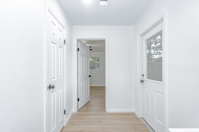 1103 Bayou Dr, Alvin, TX 77511 - photo 7