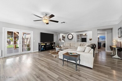 3802 S Emery Cir unit 3, Mesa, AZ 85212 - photo 6